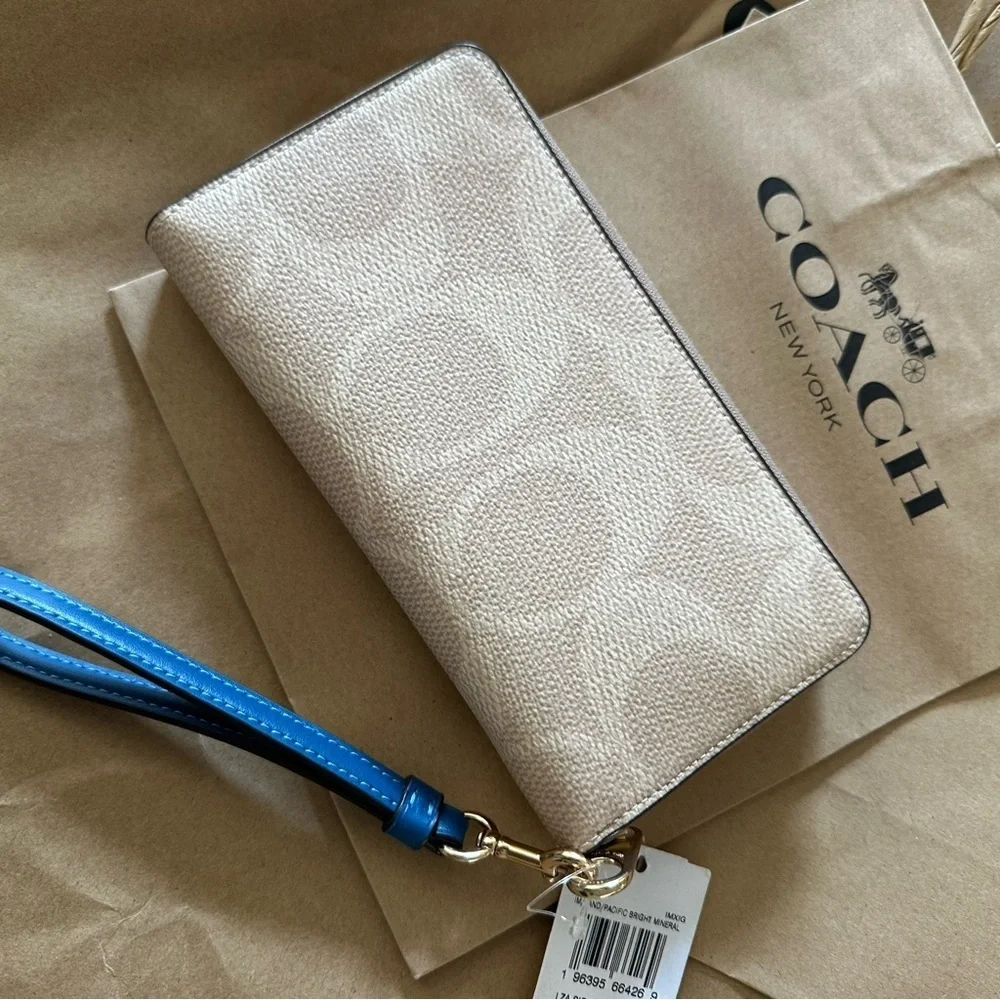 New Coach Long Zip Around Wallet